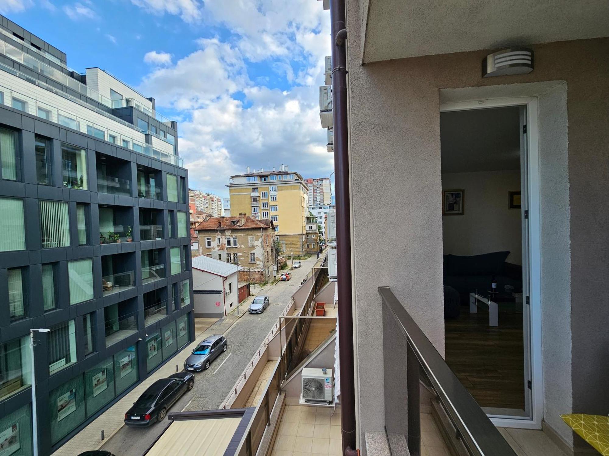 דירה Brand New With Free Parking Near Center סופיה