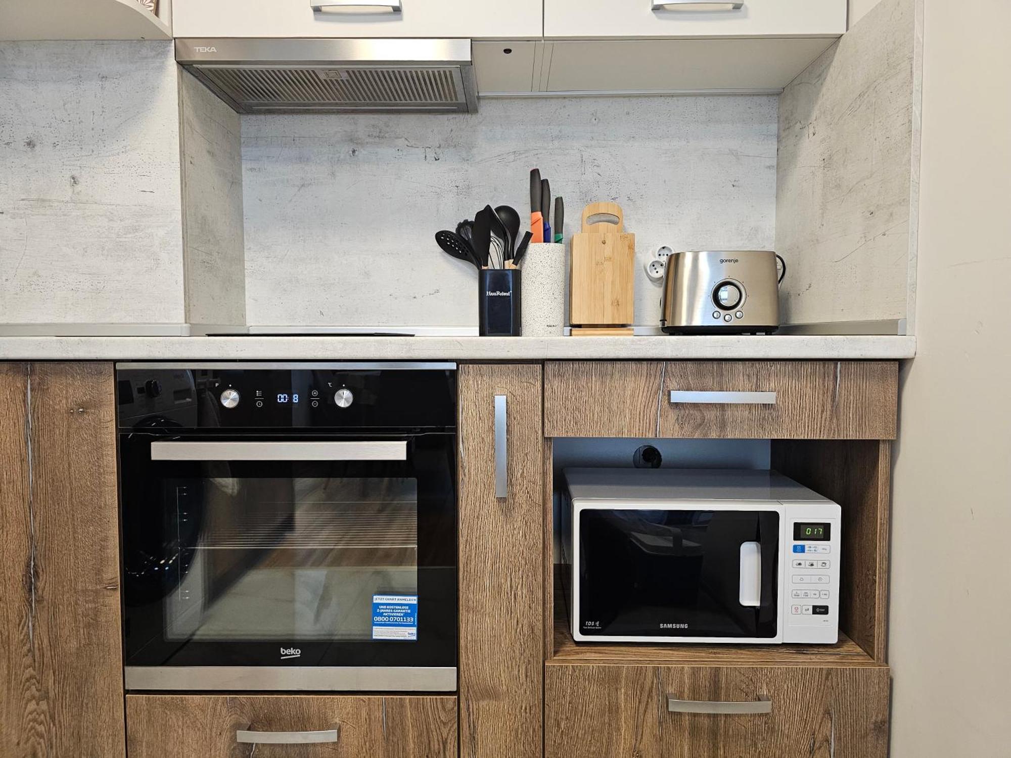 דירה Brand New With Free Parking Near Center *
